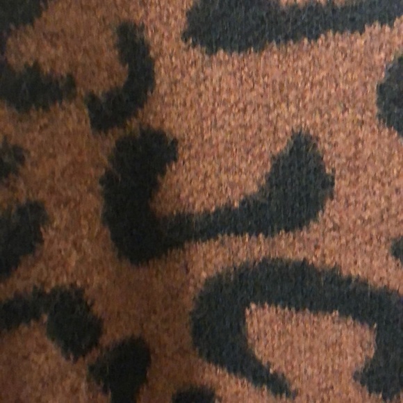 Can you say Cheetah? Adorable button down sweater - Picture 4 of 4